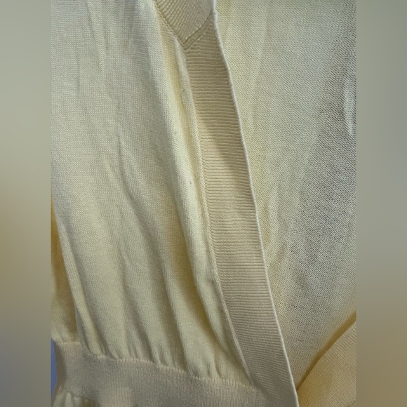 Lilly Pulitzer Yellow Peplum Button Sweater 3/4 Sleeve sz XS - Picture 6 of 7